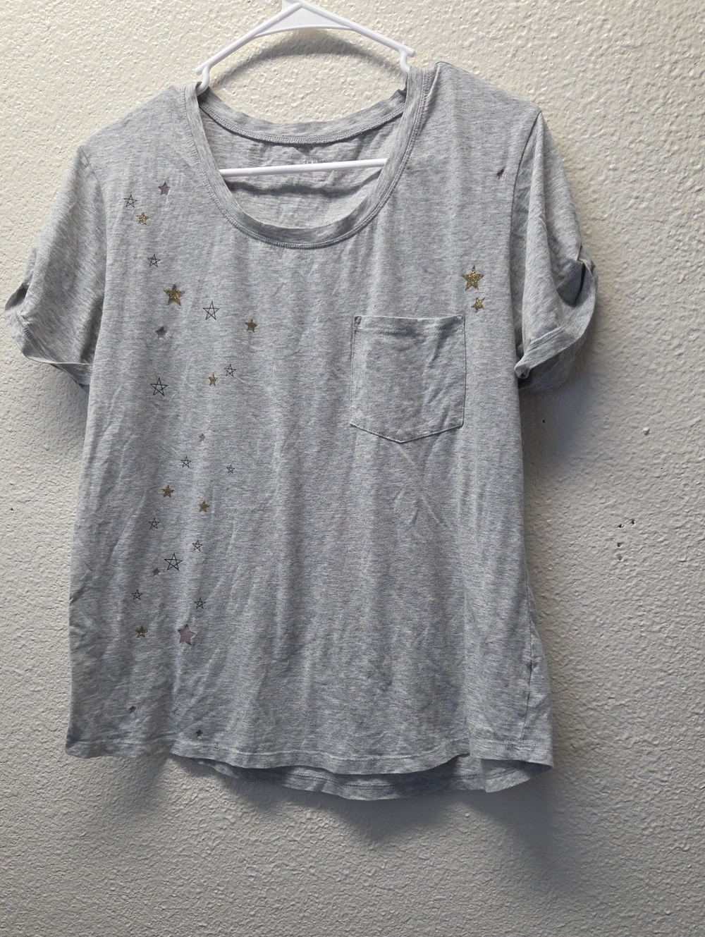 Gray Star Print Pocket Tee - Women's Casual Top